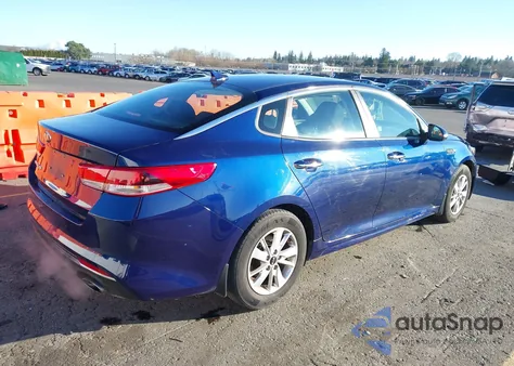 2018 Kia Optima Lx z USA, uszkodzony, nr VIN 5XXGT4L33JG202348